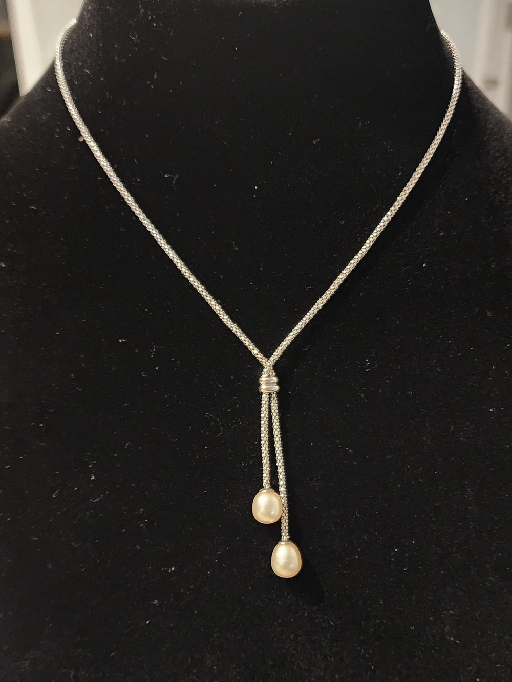Silver Tone Lariat Necklace with Cream Pearl Drops